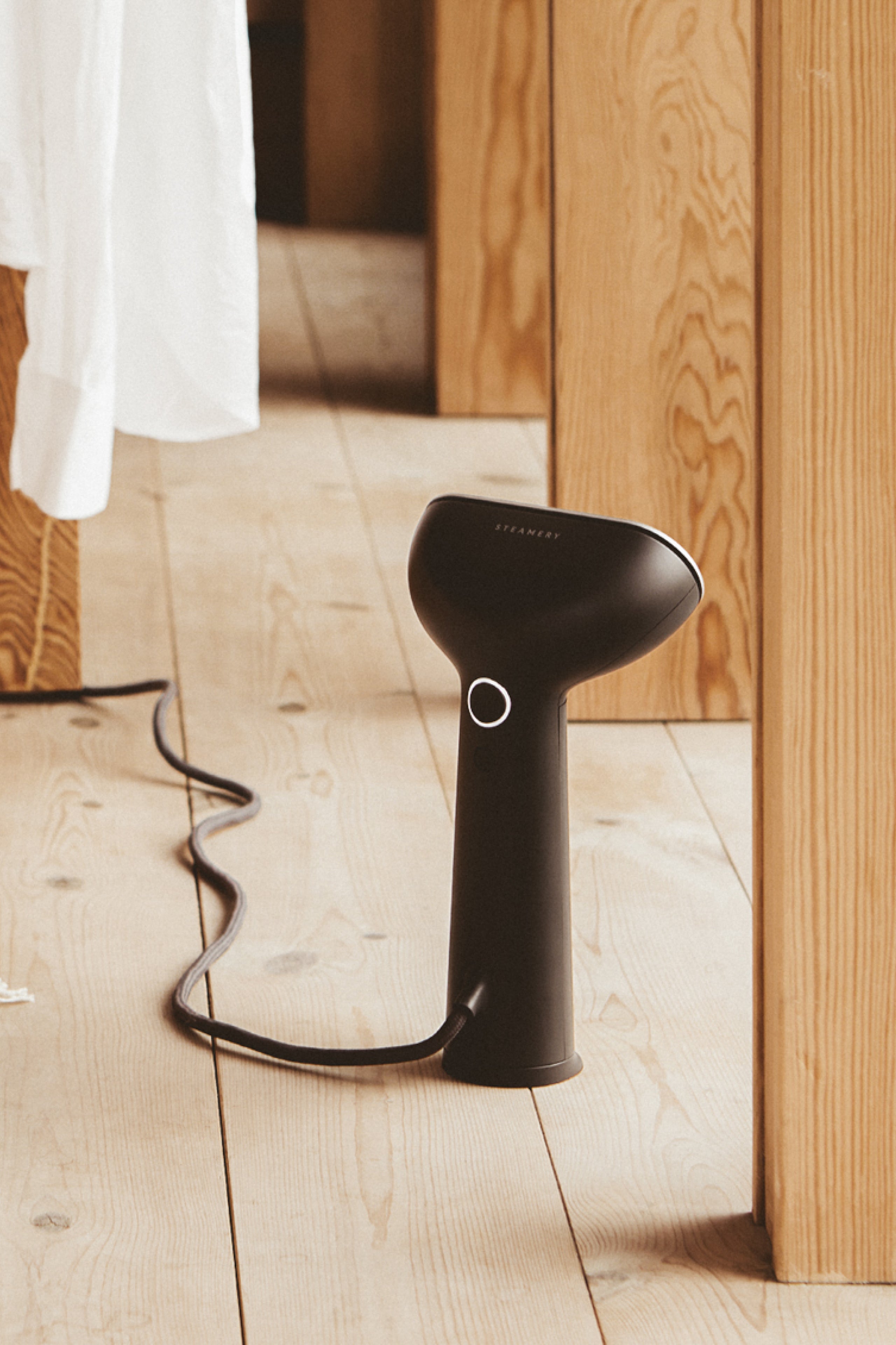 Cirrus 3 Handheld Steamer - Charcoal US – Steamery US