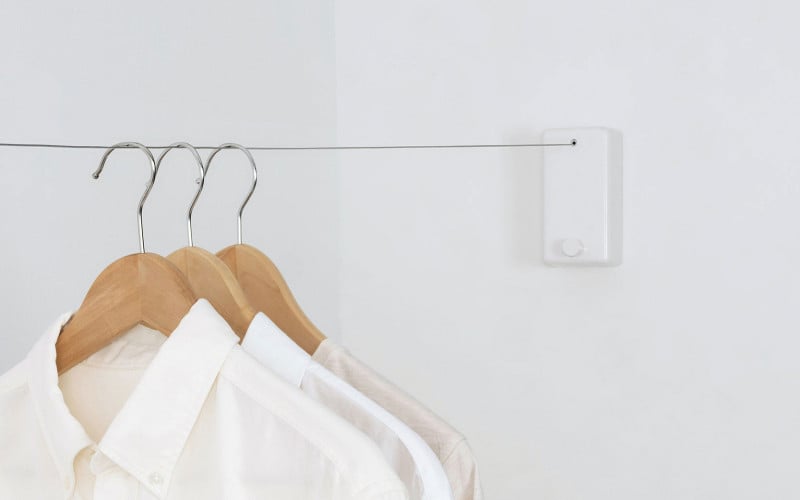 Retractable Clothesline: Air dry your laundry easily and